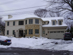 36 Boulder Rd, Newton, MA 02459 exterior