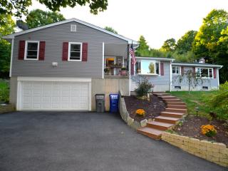 16 Crestview Dr, Brookfield Center, CT 06804 exterior