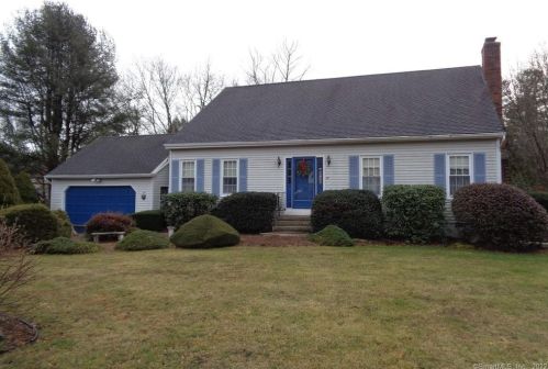 29 Stony Ridge Rd, Norwich, CT 06360 exterior