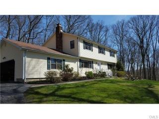 15 Morning Glory Ln, Bridgeport, CT 06612 exterior