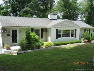 8 Southridge Dr, Waterbury, CT 06708 exterior