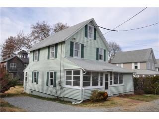 6 Fox St, Westbrook, CT 06498 exterior