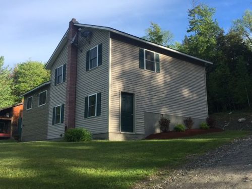 90 Dolan Rd, Middlesex, VT 05602 exterior