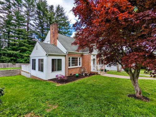 166 Clay St, Litchfield, CT 06787 exterior