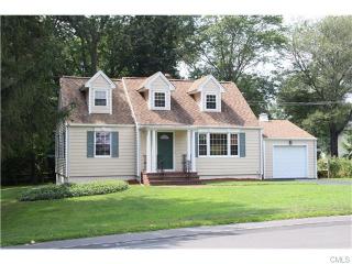 241 Pemburn Dr, Fairfield, CT 06824 exterior