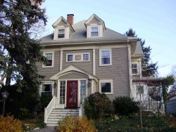 166 Oakleigh Rd, Newton, MA 02458 exterior