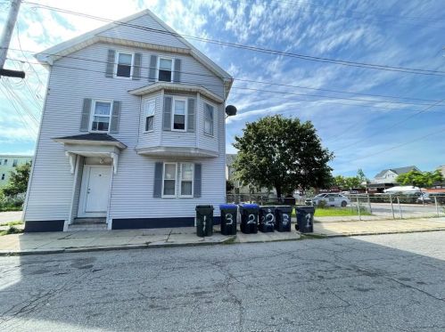 4 Courtland St, Providence, RI 02909 exterior