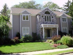 195 Country Club Rd, Newton, MA 02459 exterior