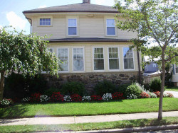 84 Tolman St, Newton, MA 02465 exterior