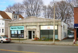 709 Washington St, Newton, MA 02458 exterior