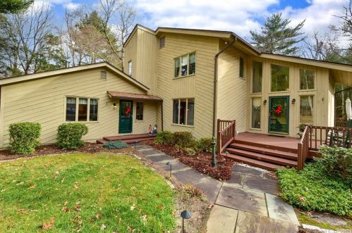 38 Woodduck Farms Rd, Windsor, CT 06095 exterior