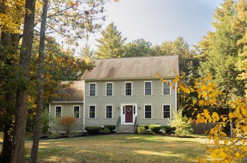 5 Shellie Ln, Berwick, ME 03901 exterior