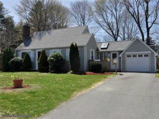 29 Franconia Dr, Cranston, RI 02920 exterior