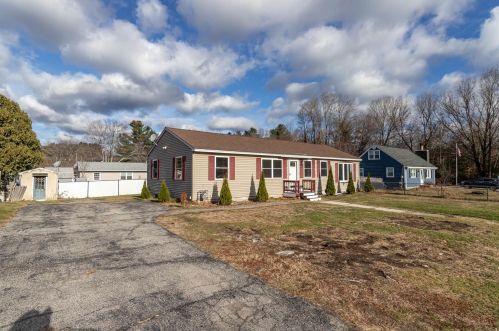 10 Celeste St, Nashua, NH 03064 exterior