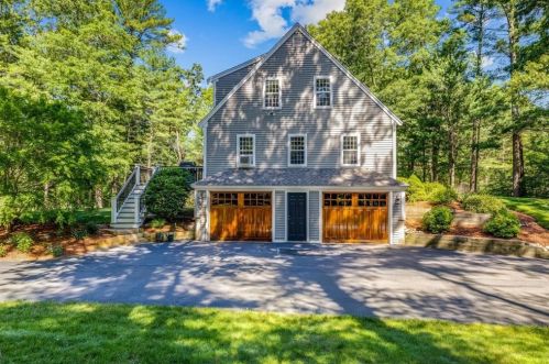 3 Russell Holmes Way, Carver, MA 02330 exterior