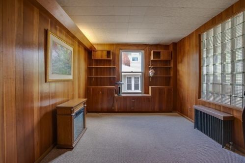 282 Burncoat St, Worcester, MA 01605 exterior