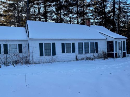 116 Pleasant View Rd, Bradford, NH 03221 exterior