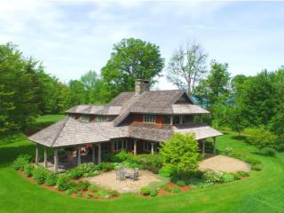 1019 Palmer Hill Rd, Waitsfield, VT 05673 exterior