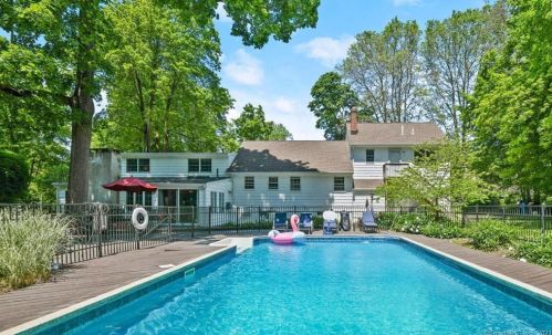 15 Lewis Dr, Ridgefield, CT 06877 exterior