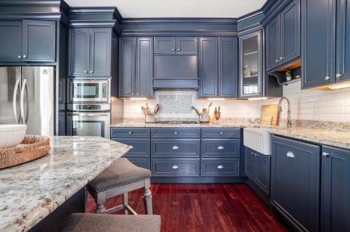 656 8Th St, Roxbury-Xing, MA 02127 exterior