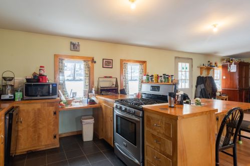 1111 Lime Kiln Rd, Benton, NH 03780 exterior