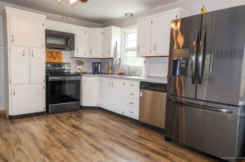 1 Loudine Ave, Rumford, ME 04276 exterior