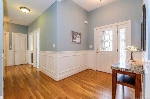 28 Eagle Run, Wapping, CT 06074 exterior