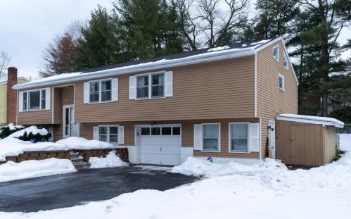 18 Skyline Dr, Nashua, NH 03062 exterior