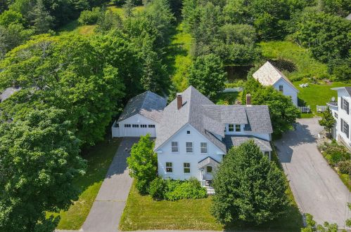 1105 Main St, Mount Desert, ME 04660 exterior