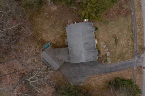 20 Meredith Dr, Nashua, NH 03063 exterior