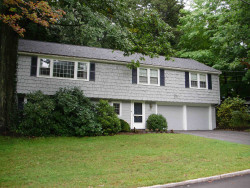 247 Varick Rd, Newton, MA 02468 exterior