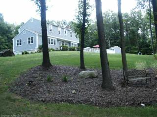 605 Georges Hill Rd, Southbury, CT 06488 exterior