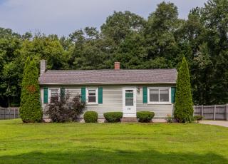 181 Loomis St, Southwick, MA 01077 exterior