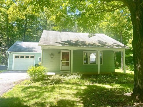 621 Norfolk Rd, Torrington, CT 06790 exterior