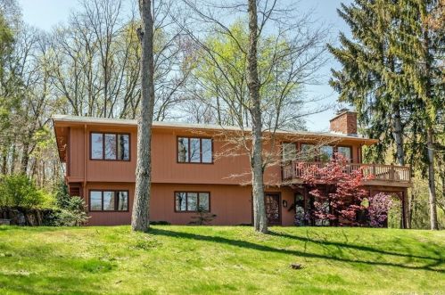 11 Candleview Dr, Sherman, CT 06784 exterior