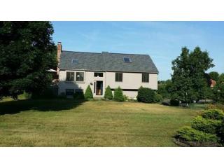 138 River Rd, Uxbridge, MA 01569 exterior