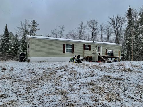 50 Smith Rd, Chelsea, ME 04330 exterior