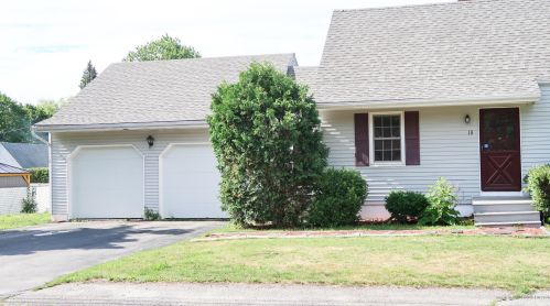 18 Mayflower Rd, Augusta, ME 04330 exterior