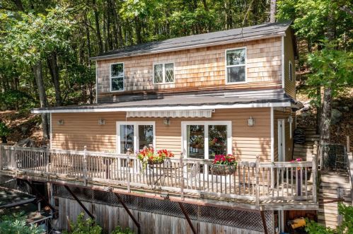 110 Rattlesnake Is, Alton, NH 03810 exterior