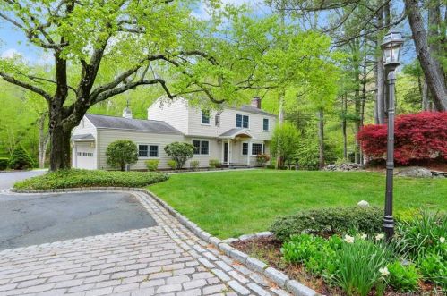 100 Akbar Rd, Stamford, CT 06902 exterior