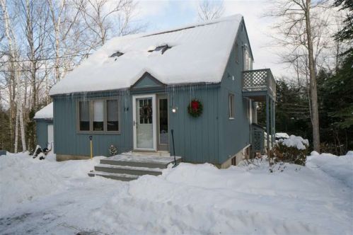 84 Birch Cir, Campton, NH 03223 exterior