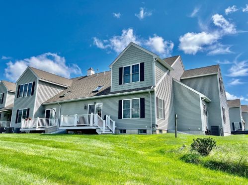 5 Pelton Way, Hampton Falls, NH 03844 exterior