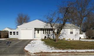 528 Walnut Hill Rd, Woonsocket, RI 02895 exterior