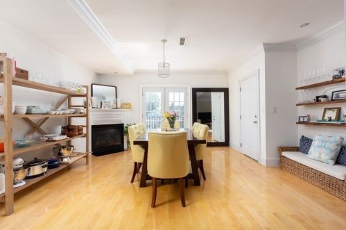 5 Mount Vernon St, Roxbury Xing, MA 02125 exterior