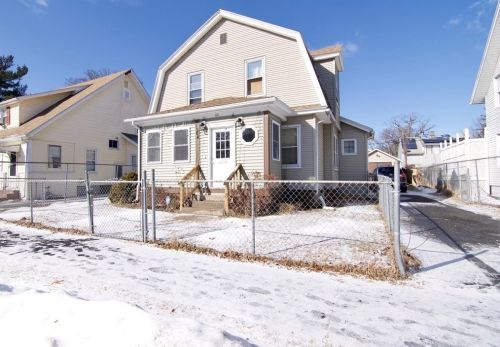 64 Littleton St, Springfield, MA 01104 exterior