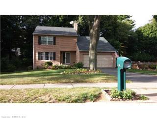 30 Bear Path Ct, Cheshire, CT 06410 exterior