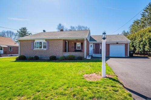 7 Sunbright Dr, Meriden, CT 06450 exterior