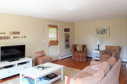 46 Allston Ave, Middletown, RI 02842 exterior