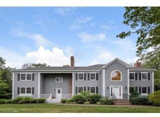 28 Hoveys Pond Dr, Boxford, MA 01921 exterior