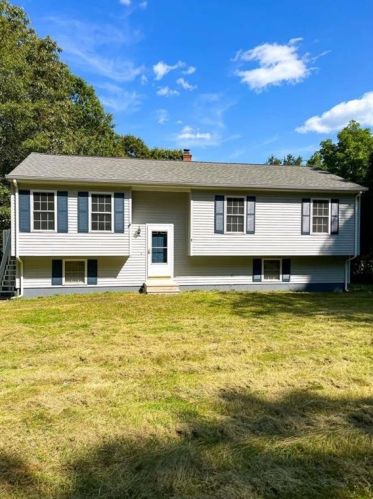 1 Beech Hill Rd, Hopkinton, RI 02804 exterior